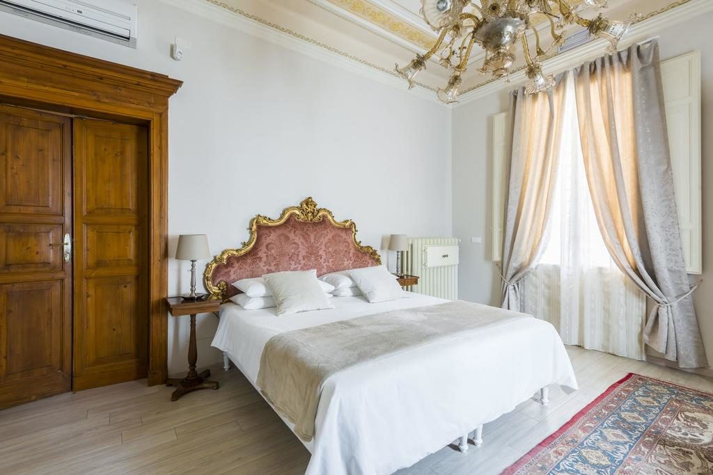 Hotel de charme : Villa Savioli Room & Breakfast à Bologne.