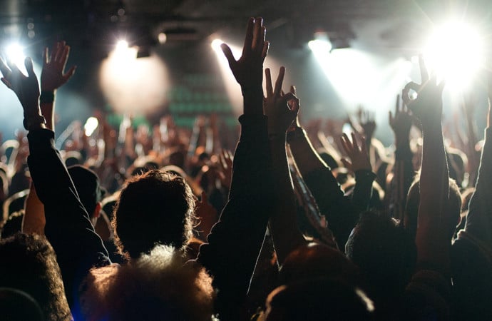 Lire la suite à propos de l’article A38 Boat, péniche concert où sortir à Budapest [Újbuda]