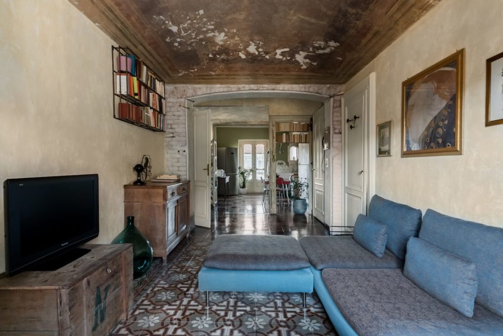 Airbnb à Turin : Charme retro dans le quartier branché.