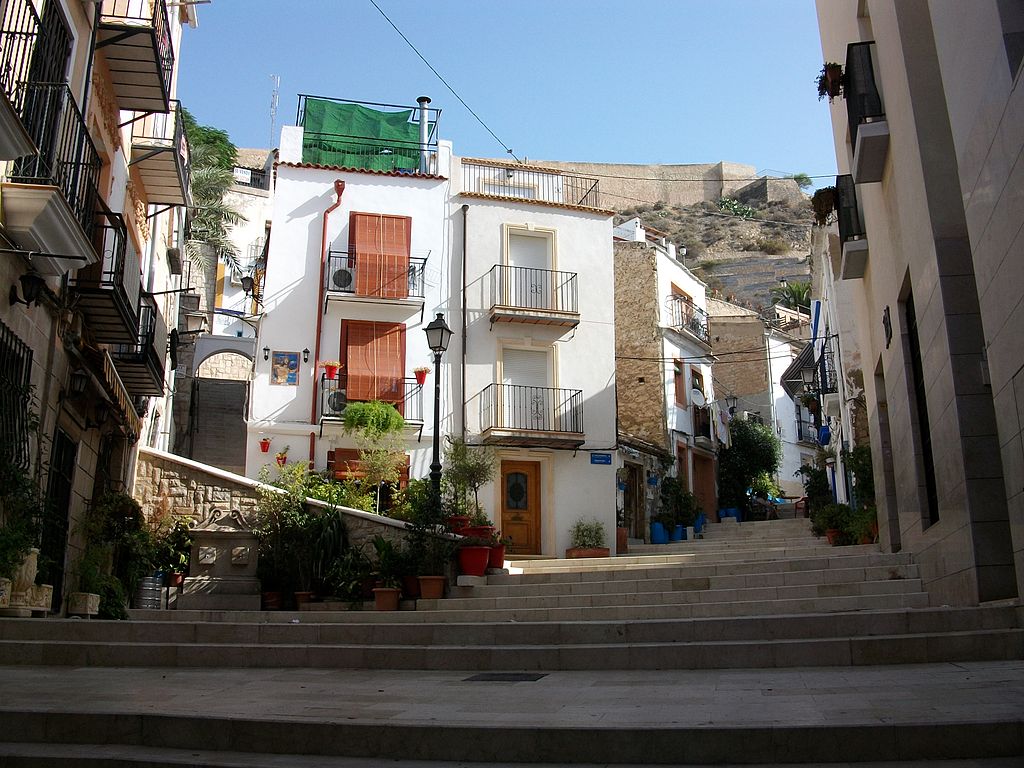 Centre historique d'Alicante ou Barri de la santa Creu - Photo de Joanbanjo - licence ccbysa 3.0