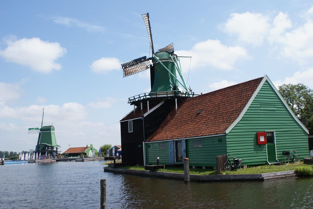 Un moulin de Zaanse Schans près d’Amsterdam.