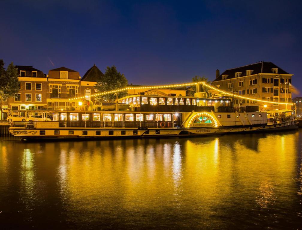 Kapitein Anna, bateau / péniche à louer à Amsterdam.