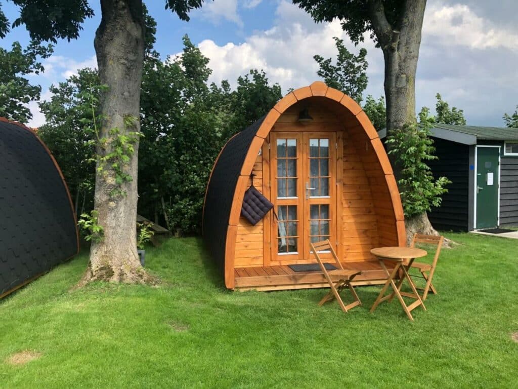 Bungalow/cabane en bois au Tiny Camping Pod à côté d'Amsterdam.