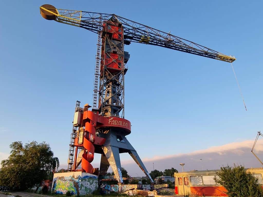 Un hotel dans une grue à Amsterdam : Crane Hotel Faralda dans le Noord.