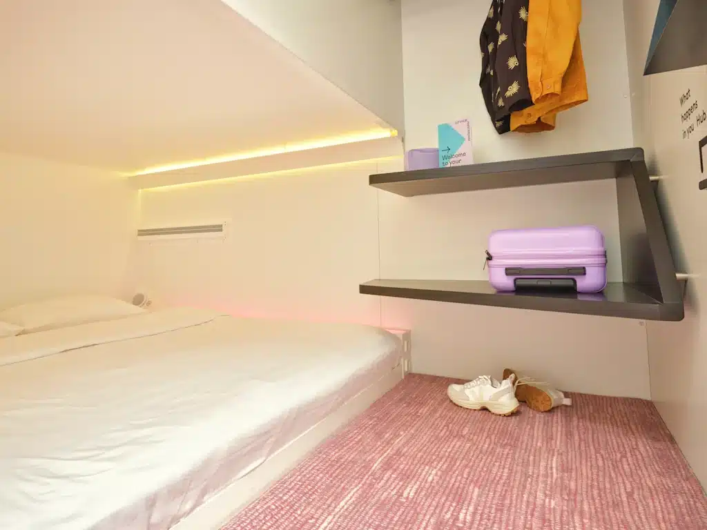 Auberge capsule City Hub, adresse insolite à Amsterdam.