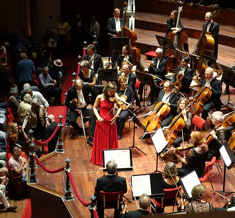 Sur la scène du Concertgebouw dans le quartier des musées à Amsterdam - Photo d'Ellywa