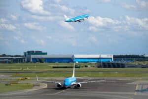 Aéroport d&rsquo;Amsterdam : Rejoindre le centre ville (et vice versa)