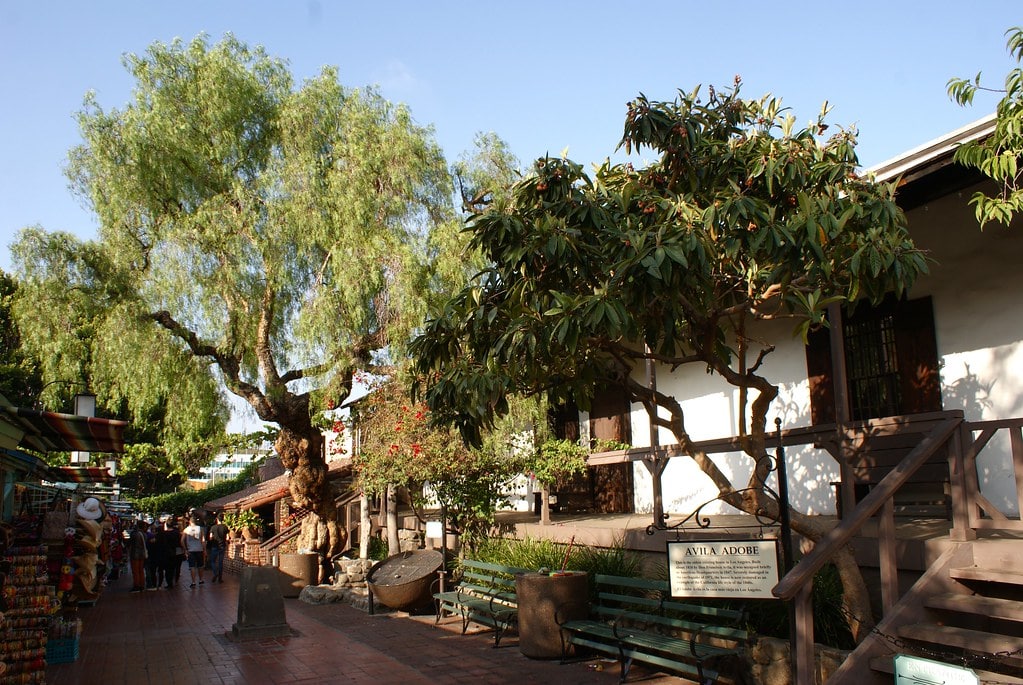 Le centre historique de Los Angeles avec la plus ancienne maison de LA : Avila Adobe date de 1818.