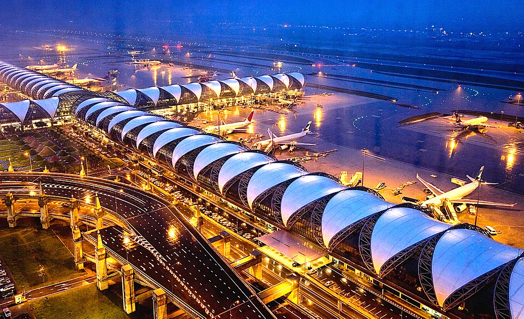 Aéroport Suvarnabhumi de Bangkok en Thailande - Photo de Juro Clash