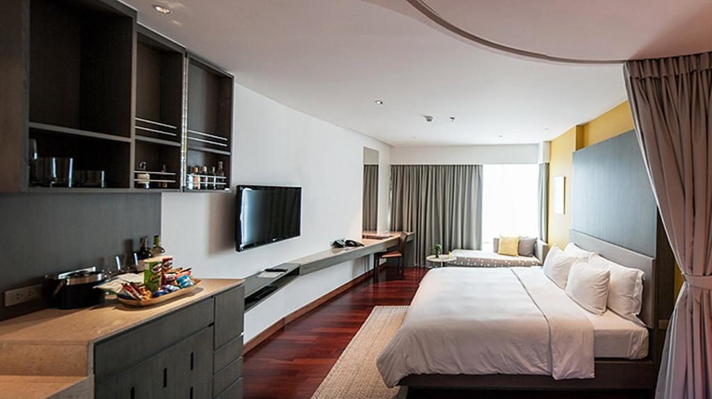 Chambre moderne dans le LiT BANGKOK Hotel.