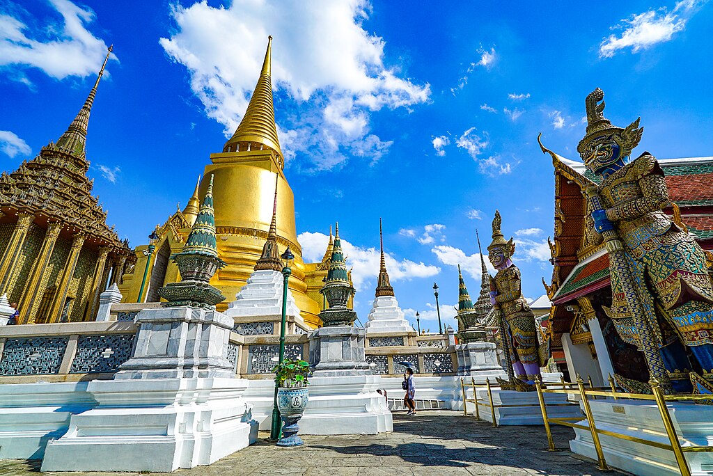Temple de Wat Phra Si Rattanasatsadaram (Wat Phra Kaeo) dans la vieille ville de Bangkok – Photo de Chaiyathat