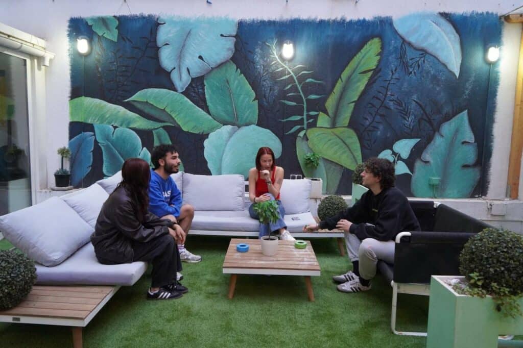 Hostel Onefam Paralelo, auberge de jeunesse à Barcelone.