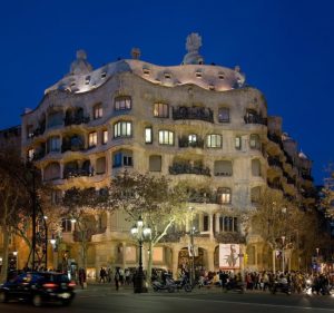 Casa Mila (ou Perdrera) de Gaudi, construction insolite à Barcelone