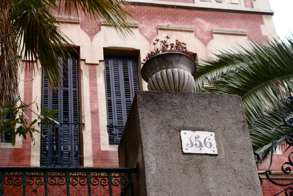 Sur les hauteurs de Barcelone en route vers le parc Guell.