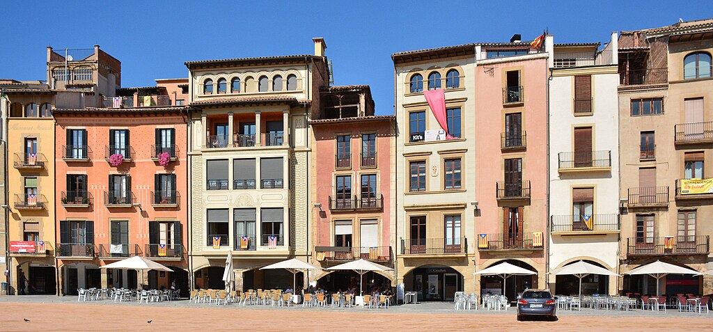 Sur la place principale de Vic près de Barcelone - Photo de Mike McBey - Licence ccby 2.0