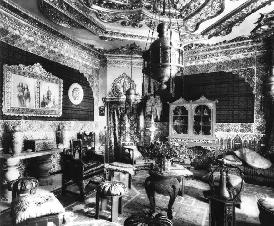 Intérieur de la Casa Vicens de Barcelone en 1888.