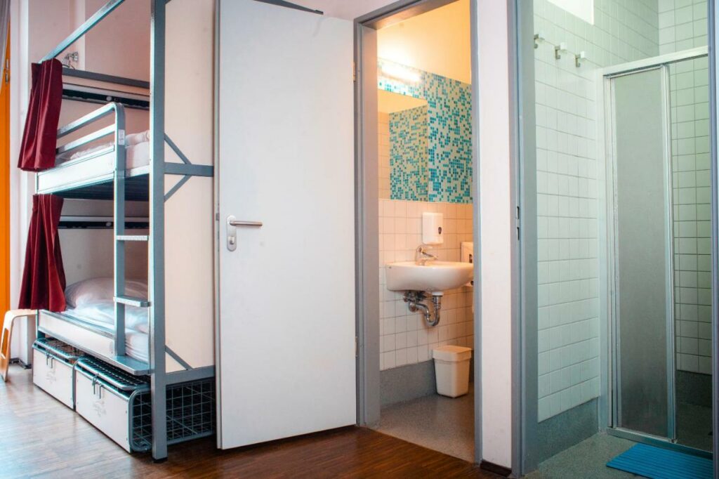 Dortoir de l'auberge de jeunesse St Christopher's Inn à Berlin Mitte.