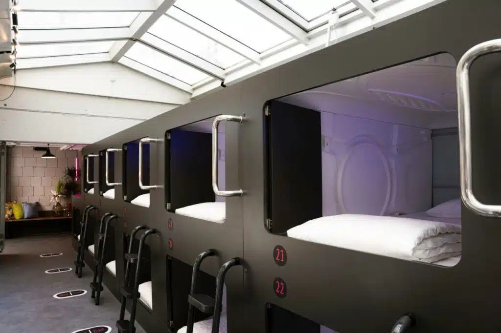 Capsules dans l'auberge de jeunesse Generator hostel Mitte à Berlin.