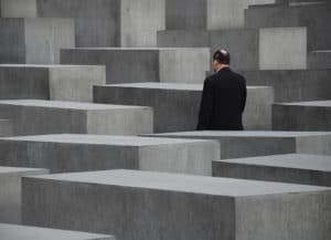 Mémorial de l’Holocauste à Berlin : Impressionnant et controversé labyrinthe [Tiergarten]