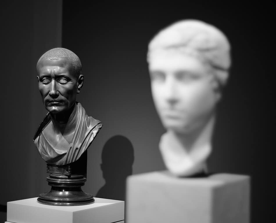 Buste de César regardant Cléopatre au Altes museum, sur l’île aux musées de Berlin (Mitte).
