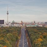 Fernsehturm, tour de TV de Berlin : Communisme et X de lumière