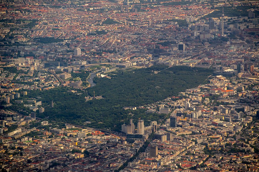 Vue aérienne sur le parc de tiergarten à Berlin - Photo de Ralf Roletschek / Roletschek.at - Licence ccbysa 3.0