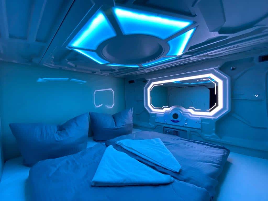 Space Night Capsule Hostel : Auberge de jeunesse à Berlin.