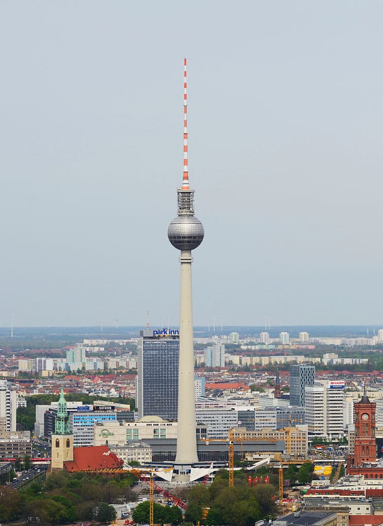 Tour TV Fernsehturm à Berlin - Photo de Taxiarchos228