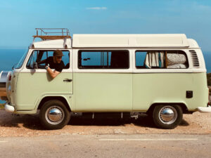 Vanlife et liberté : Passer son permis de conduire, première étape pour voyager autrement