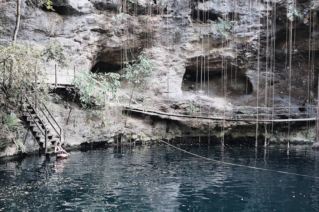 Cenote à Ek Balam - Photo d'Anna Bertho - Licence ccbysa 4.0