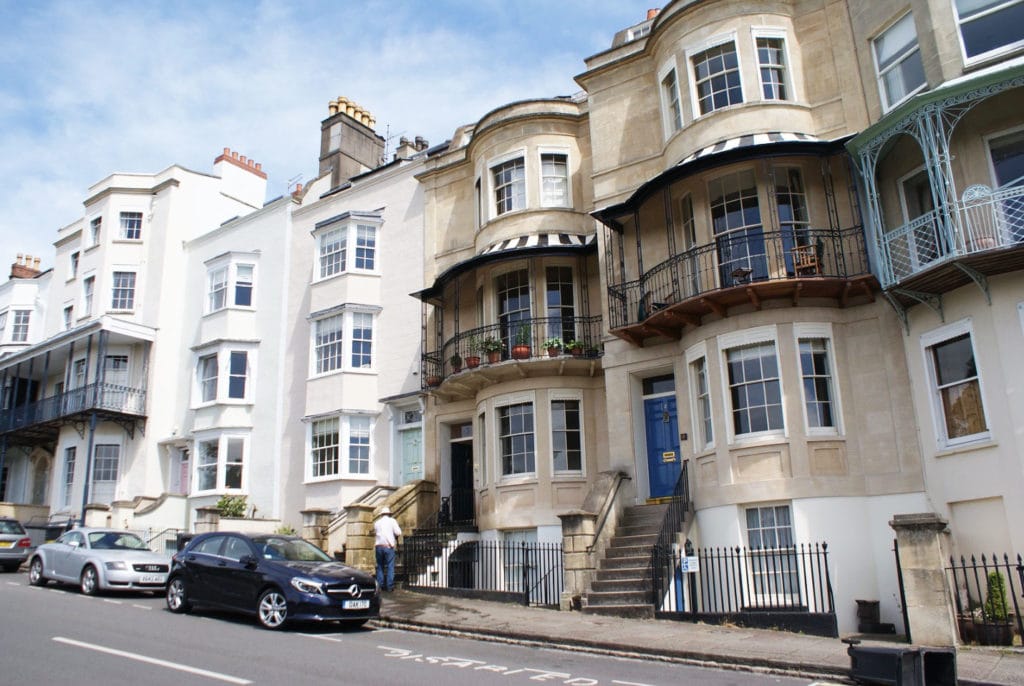 Belle galeries extérieures ou terrasses dans le quartier de Clifton à Bristol.