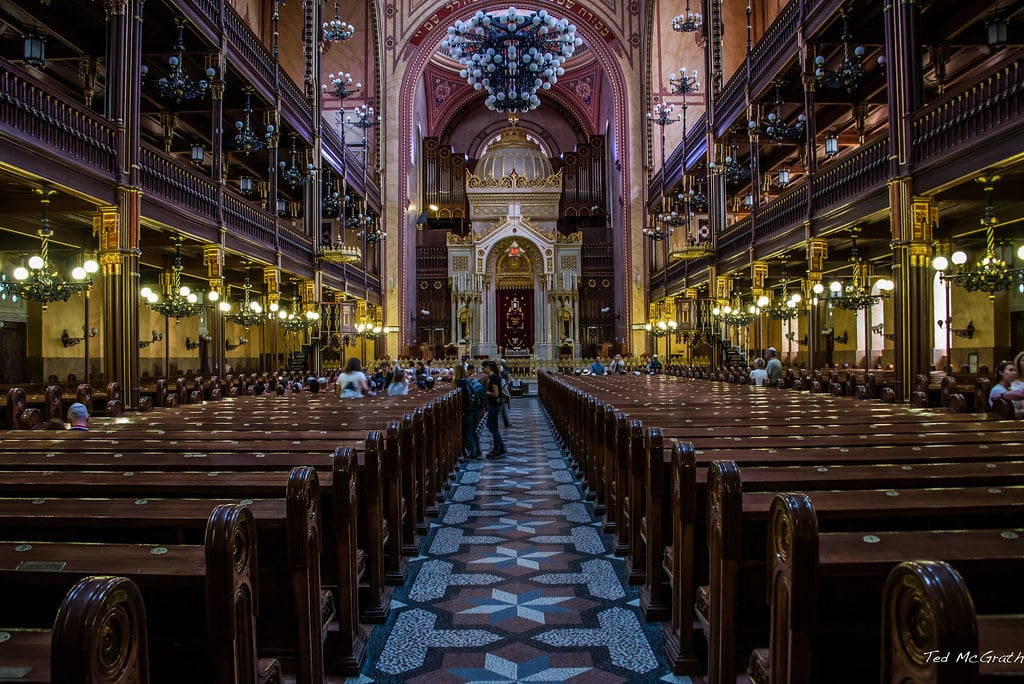 Intérieur de la Grande Synagogue de Budapest – Photo de Ted McGrath