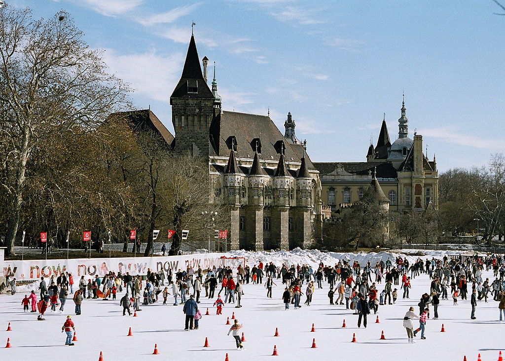 Patinoire du parc de Varosliget de Budapest - Photo de User-Themightyquill