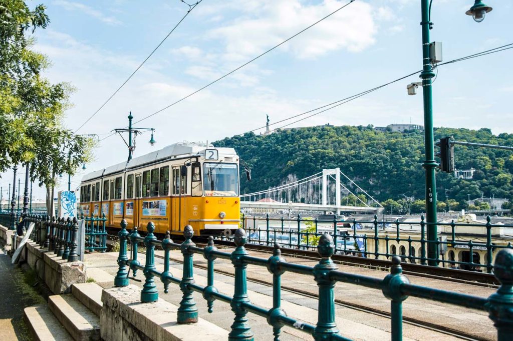 Transport en commun à Budapest avec le tramway - Photo d'Arvydas Venckus