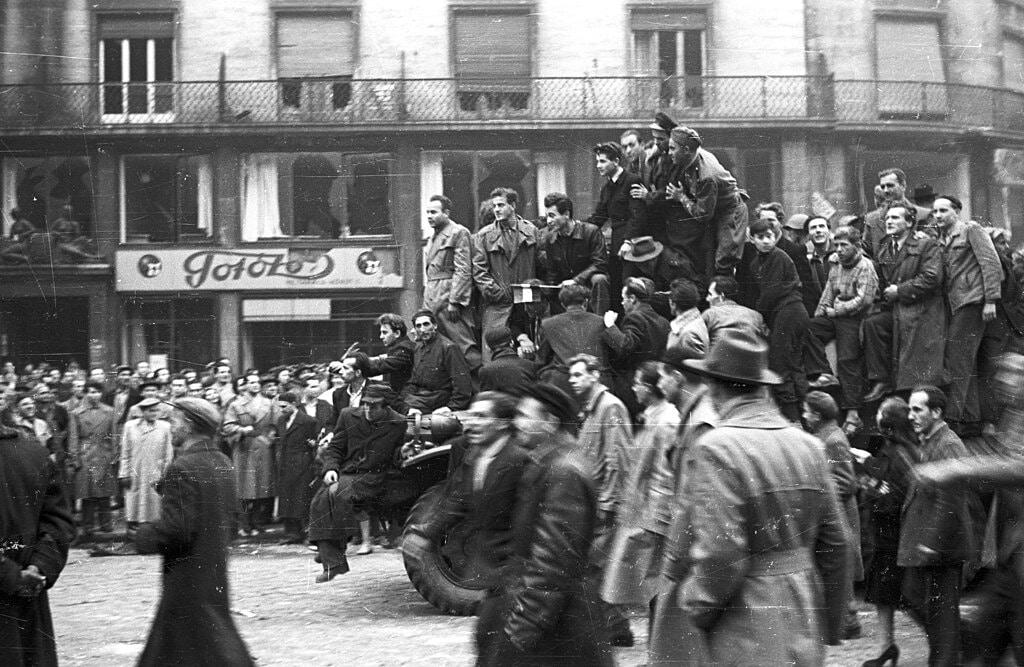 Insurrection de Budapest en 1956, enthousiasme et espoir. FOTO:FORTEPAN / Nagy Gyula