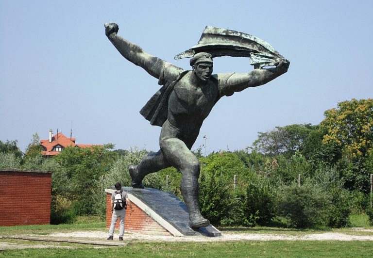 Musée en plein air des statues communistes du Memento Park de Budapest – Photo de Elelicht