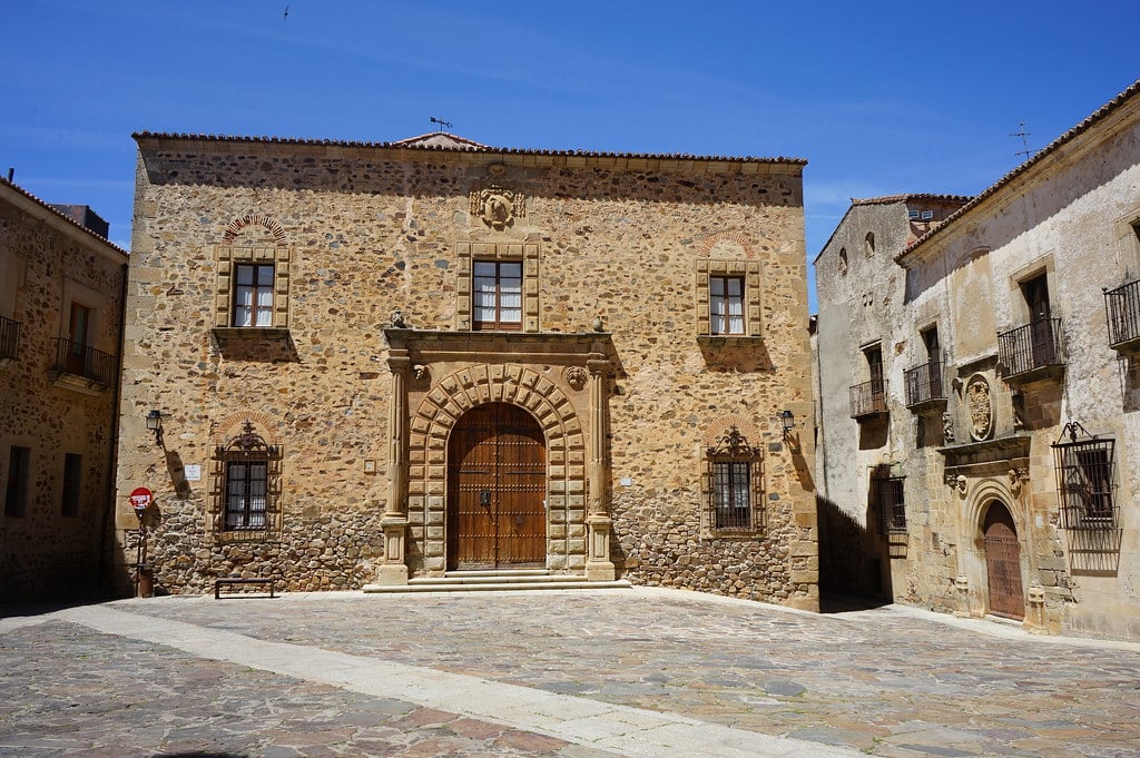 Palais Episcopal de Caceres.