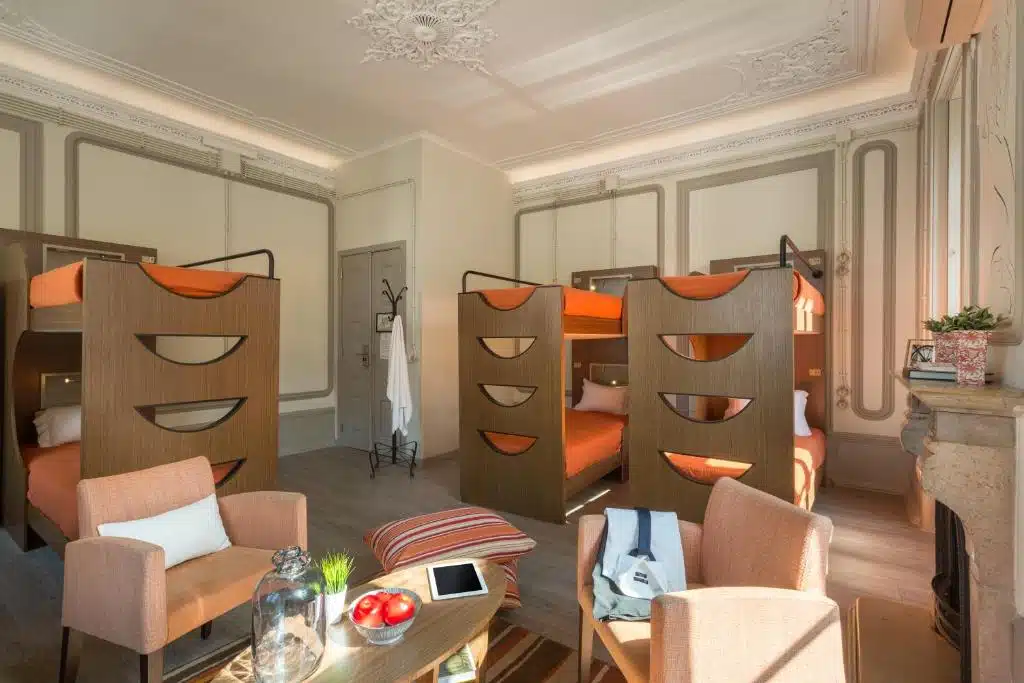 Dortoir de l'auberge de jeunesse Serenata Hotel Hostel Coimbra