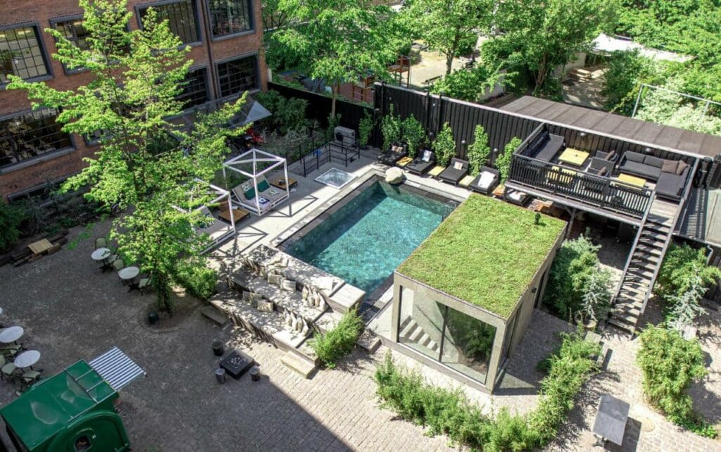 Piscine de l'hotel insolite Bryggen Guldsmeden à Copenhague.