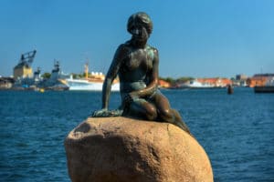 Port de Copenhague et la petite sirène