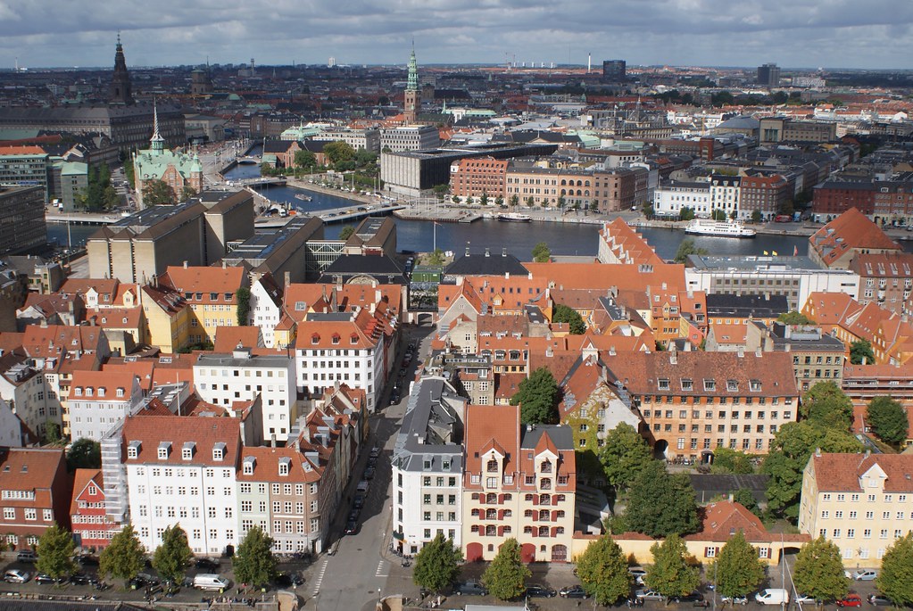 Vue sur le centre ville de Copenhague depuis l'église Saint Sauveur.