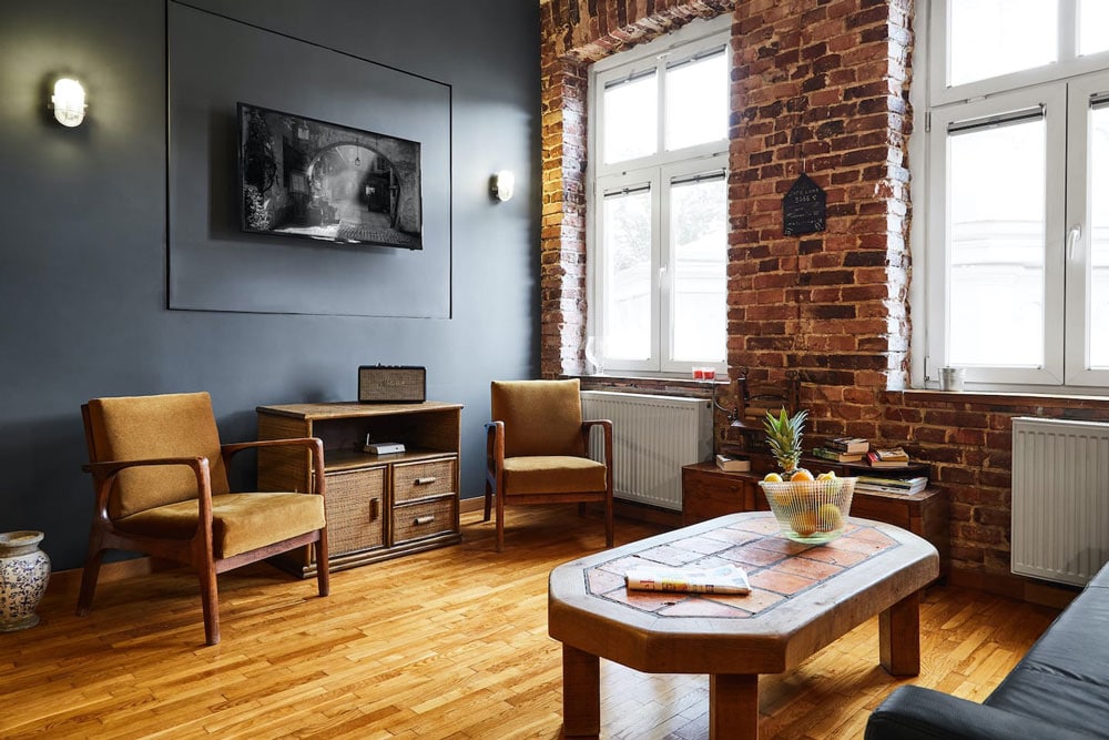 Airbnb à Cracovie - Ambiance industrielle pour cet appartement en location.
