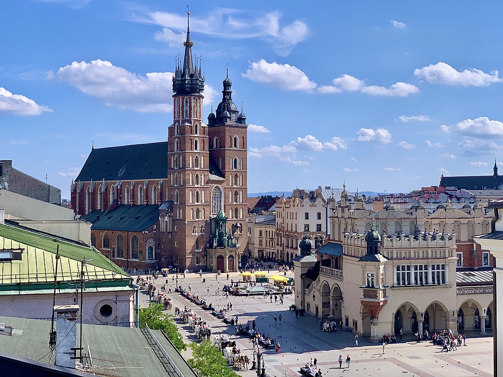 Basilique Sainte Marie dans le centre historique de Cracovie - Photo de Kgbo