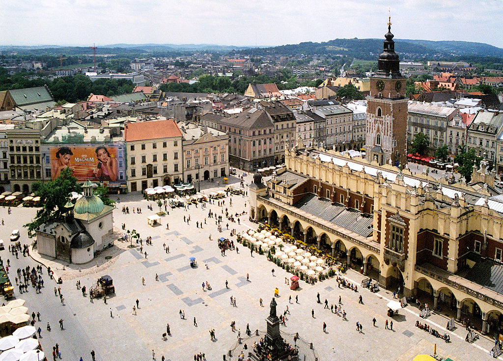 Rynek, place du marché du centre historique de Cracovie - Photo Pko 