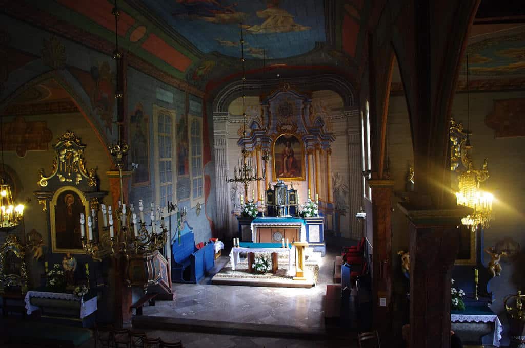 Une des dernières églises en bois de Cracovie se trouve en route vers Nowa Huta : Eglise św.Bartłmieja. Photo de Jacek555 (Jacek Plewa)