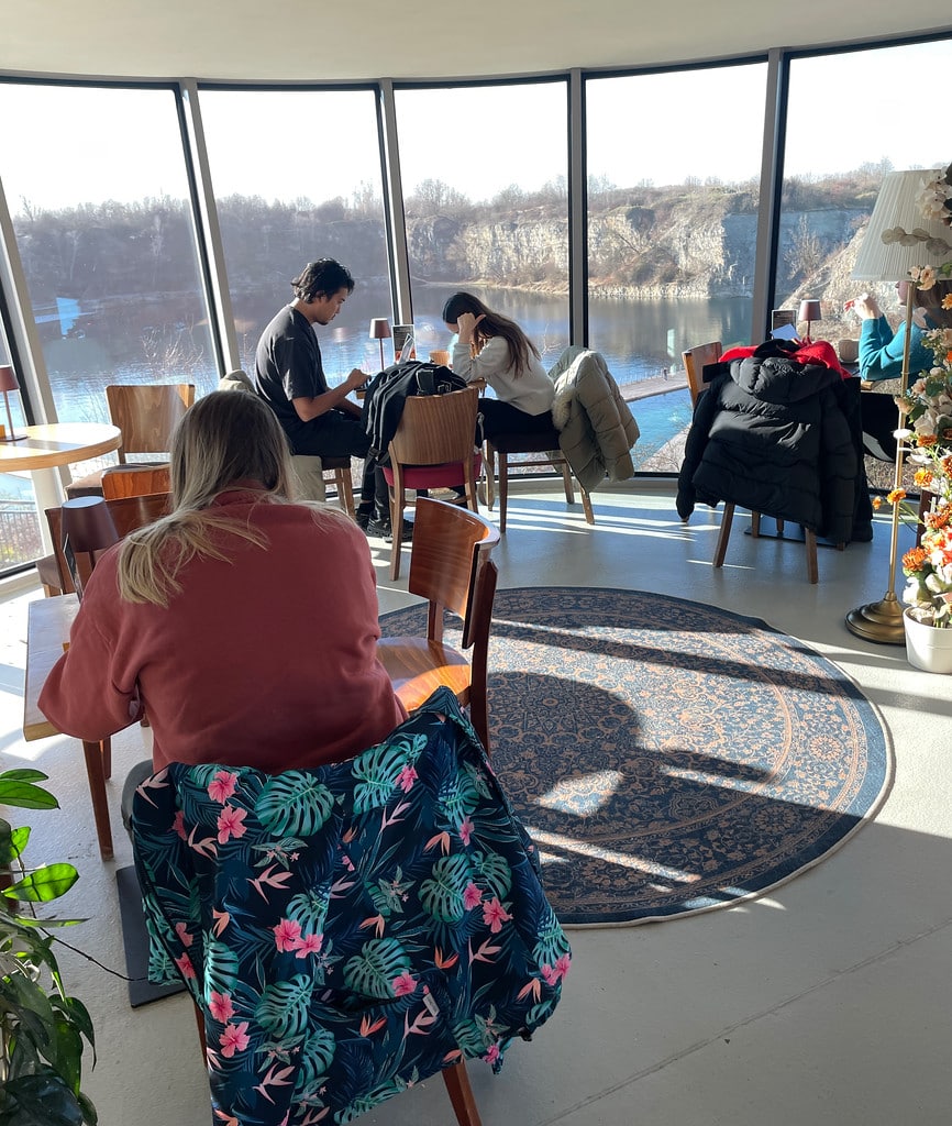 Vue depuis le Cafe Zakrzówek situé au dessus du lac.