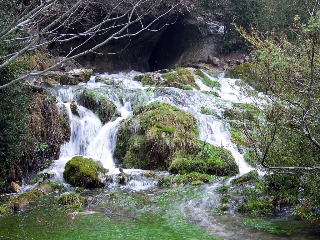 Nacimiento del rio Cuervo près de Cuenca - Photo de Diego Cue - Licence ccbysa 3.0