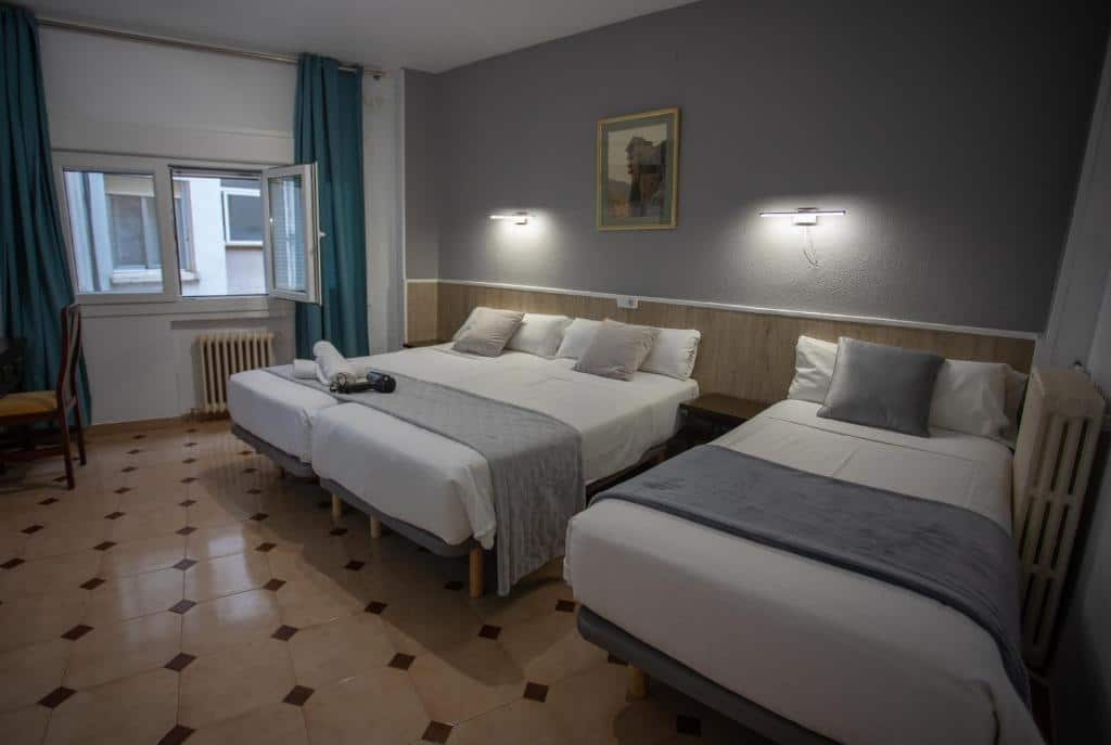 Option hotel pas cher à Cuenca au Hotel Residencia Avenida.