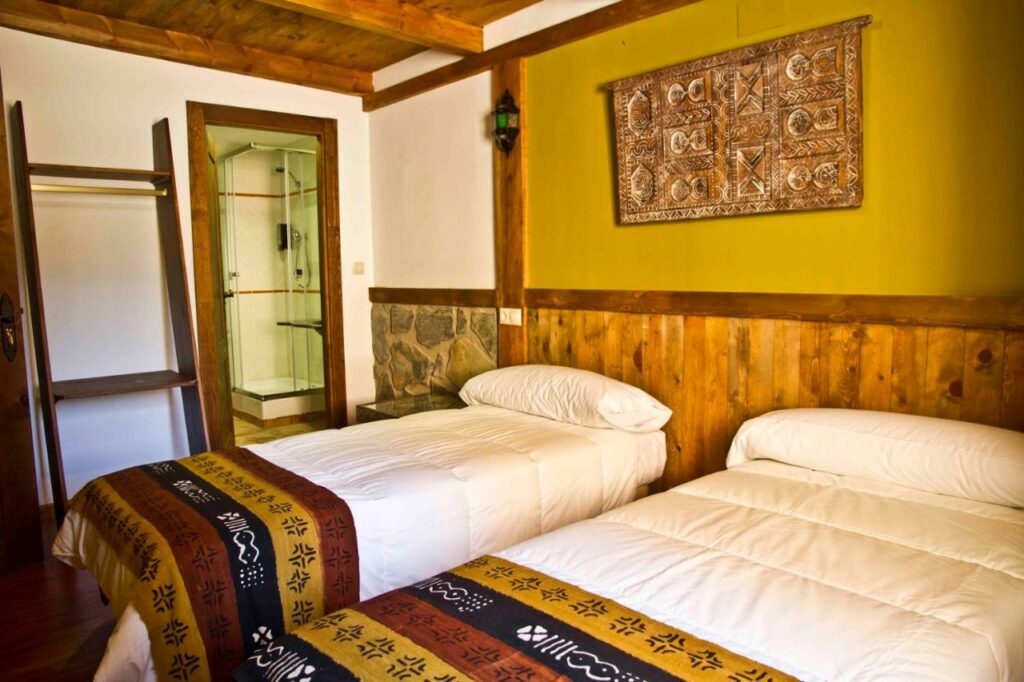 Chambre de l'Hotel Plaza à Cuenca.
