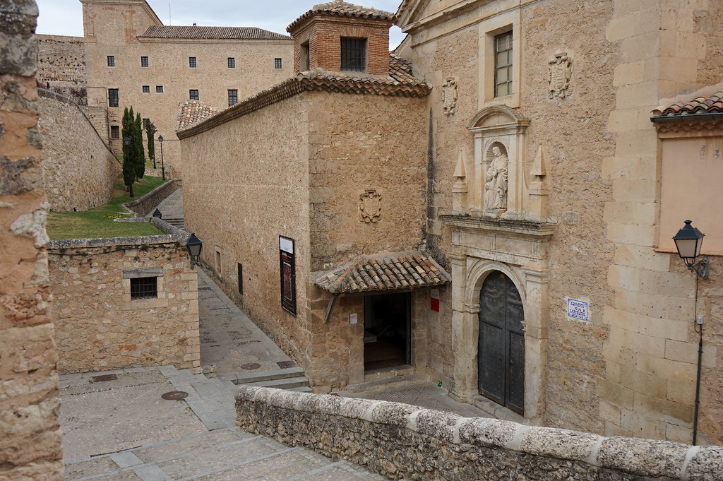 Entrée du Musée d'art contemporain Antonio Perez Foundation à Cuenca.
